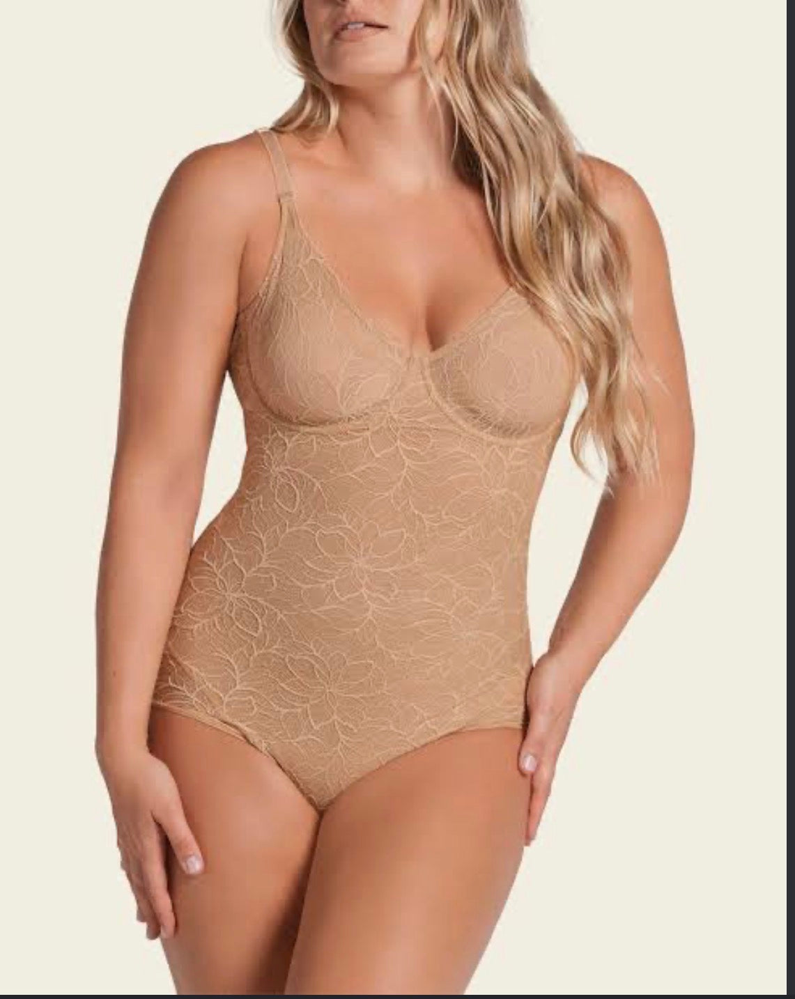 Body de compresión suave. Leonisa Underwire Shaping Lace Bodysuit