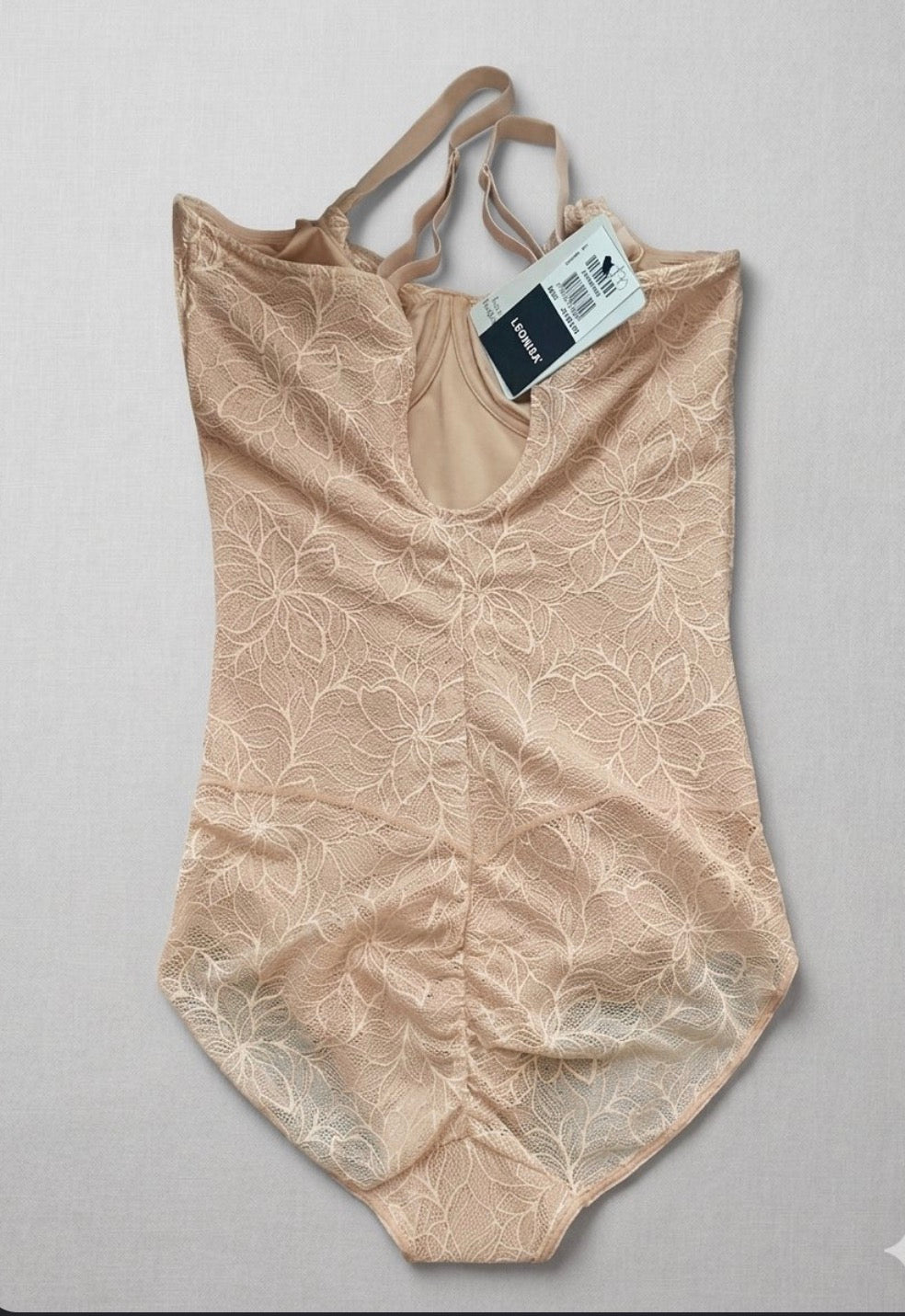 Body de compresión suave. Leonisa Underwire Shaping Lace Bodysuit